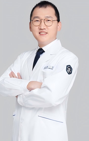 李君首院长